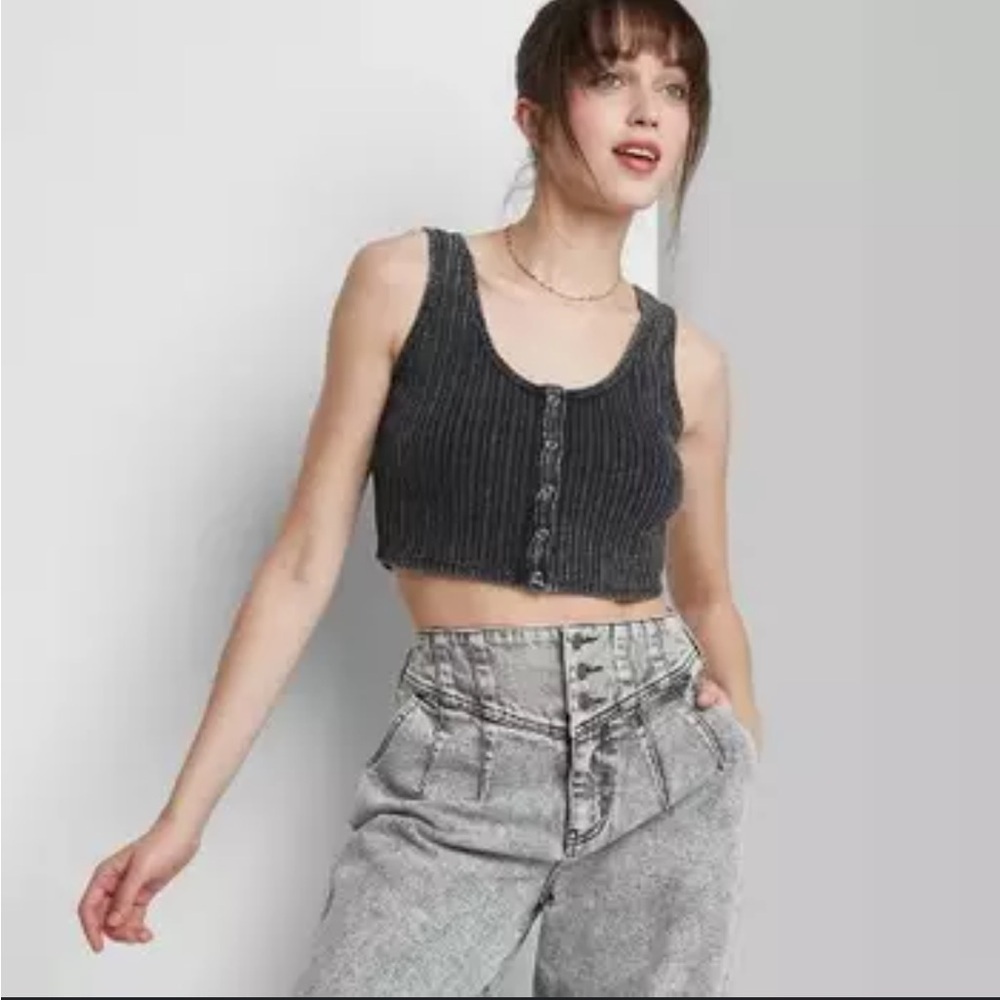 Wild fable grey ribbed button down crop tank